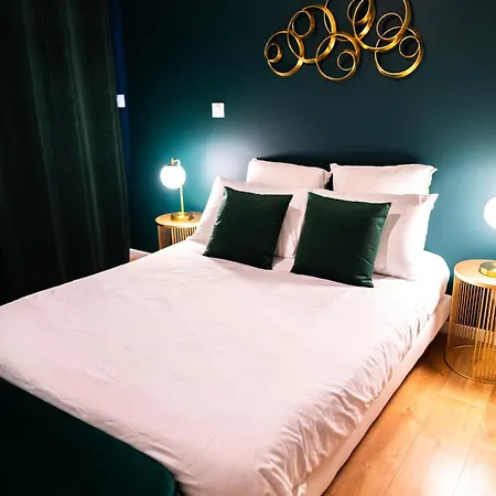 Grand Loft Familial 4 Avec Parking Prive Lejlighed Saumur